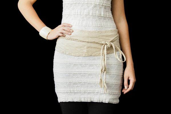 Quels conseils pour choisir des ceintures qui structure la silhouette?